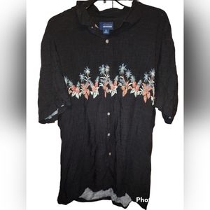 Arthouse XL Black Hawaii short sleeve shirt